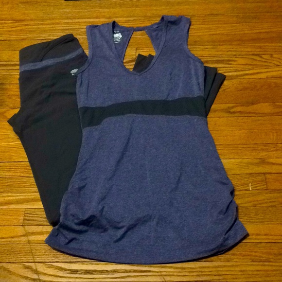 Roots Workout outfit - Picture 1 of 1